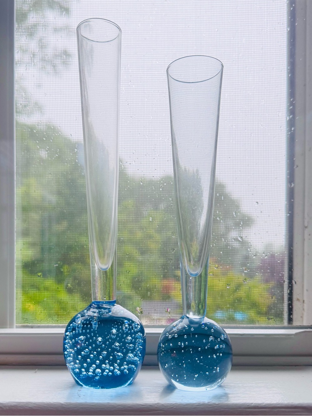 Vintage Mid-Century Modern Controlled Bubble Orchid Vases - Blue Paperweight Bas
